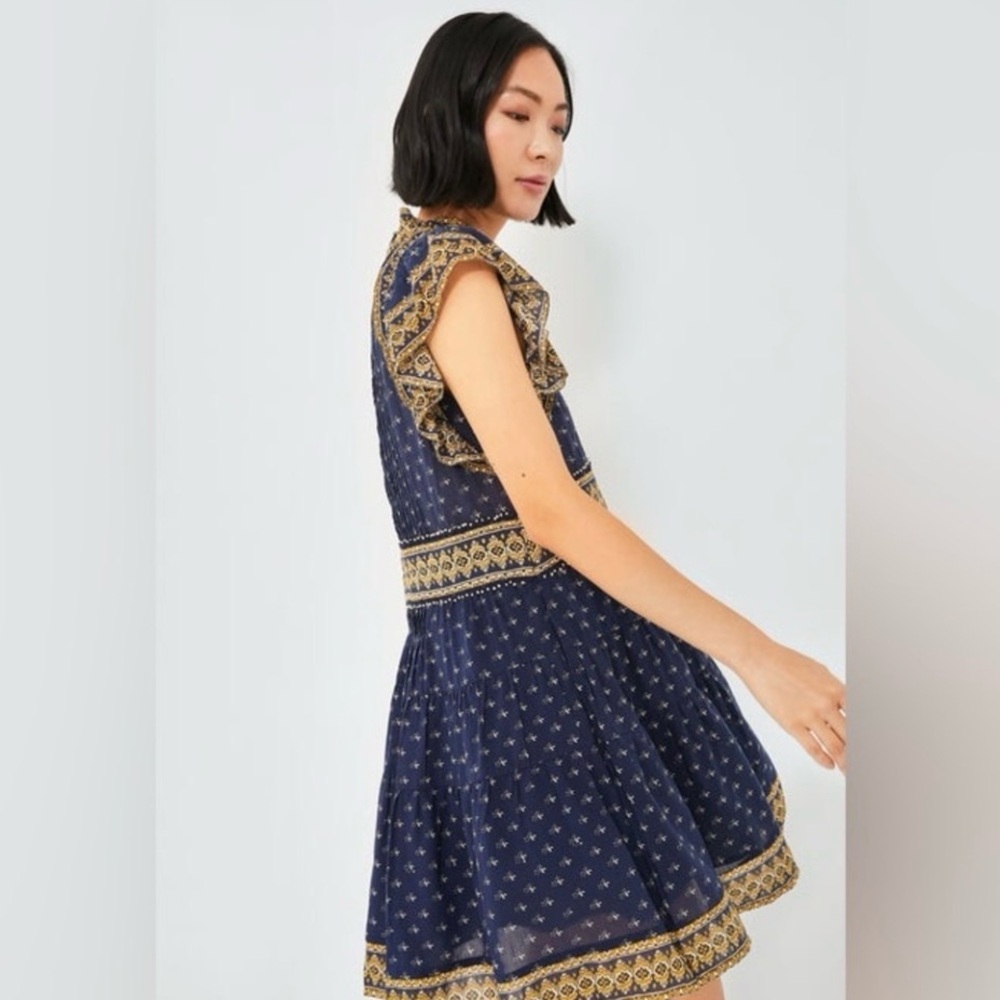Beautiful Dress in Navy and Gold—get ready for compliments! - Picture 8 of 15